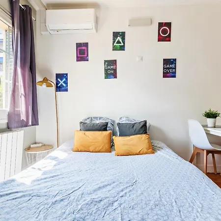 Cosy Climatise Et Parking Securise A Proximite Du Centre De Apartment Lyon